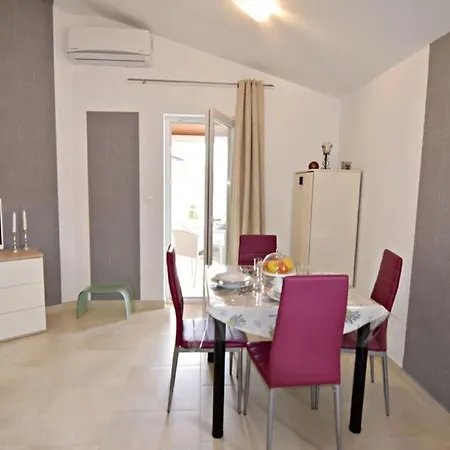 Noa1 Tar By Interhome Daire *