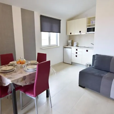 Noa1 Tar By Interhome Daire